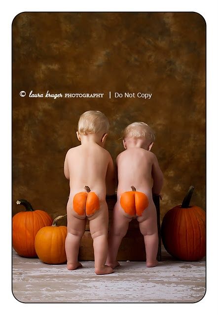 ProMasterDIY's tweet image. Fun halloween picture ideas :P #Halloween #kids #picturetime #toddlermom
kristendukephotography.com/halloween-and-…