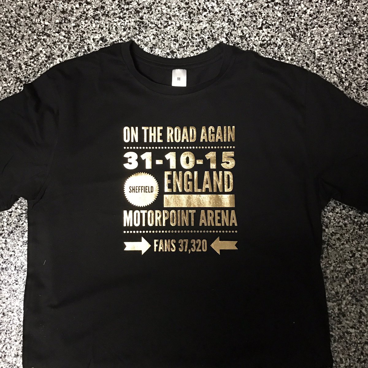 onereflection__'s tweet photo. Tour print tshirts now available !!!!! Make great Christmas presents !! Order yours now https://t.co/OSjNNYAadC https://t.co/qqeAwgf6ns