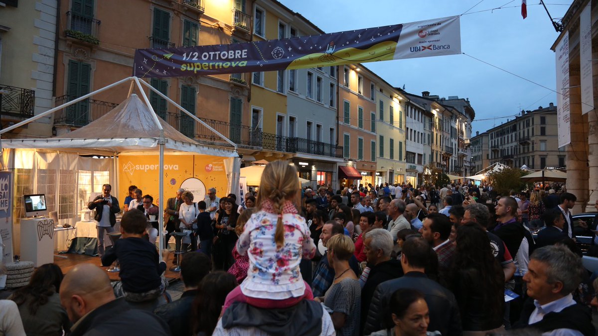Grazie a tutti coloro che hanno creduto in #supernova16 e che ci hanno permesso di realizzare una festa dell'innovazione senza precedenti!