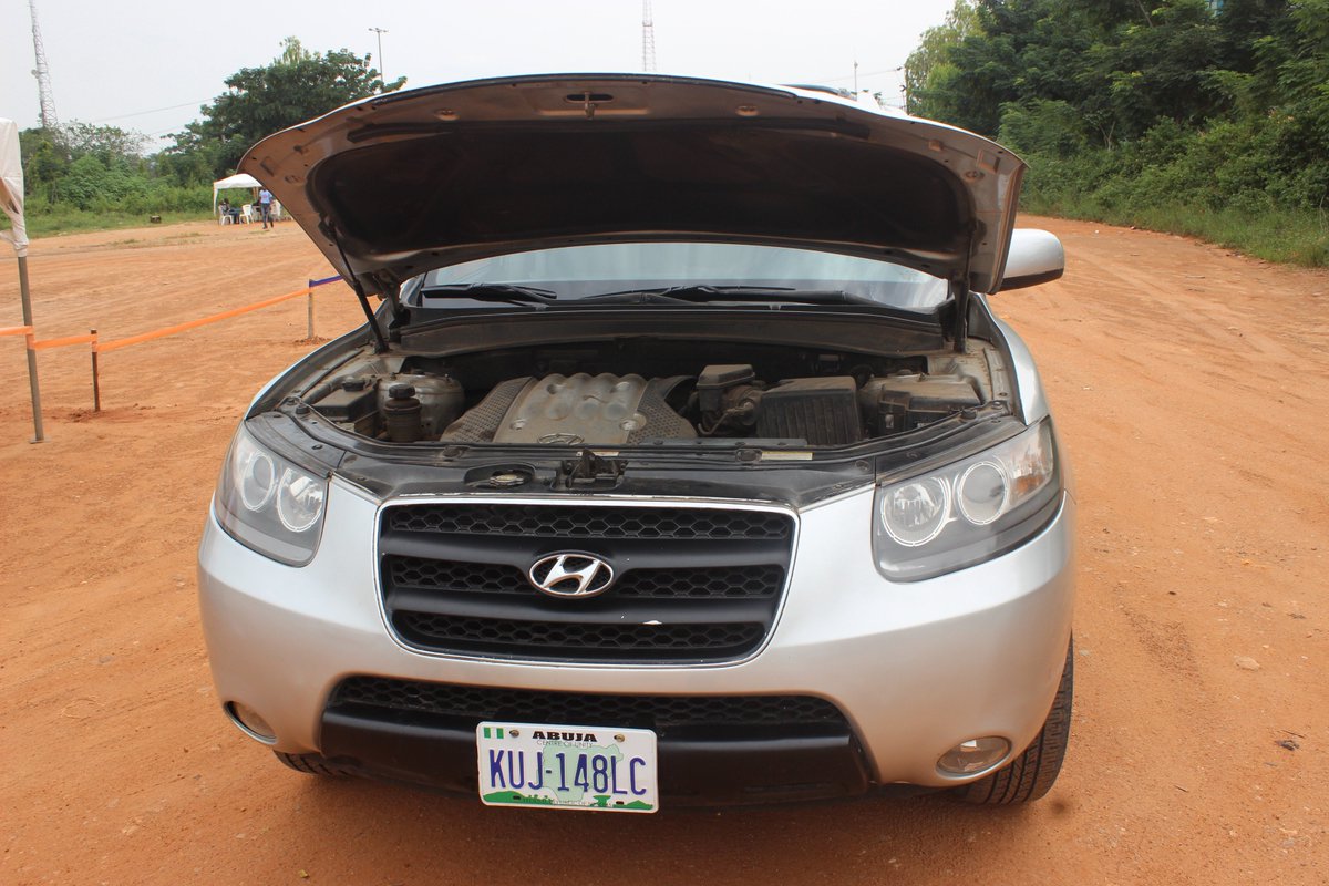 SlomoAutoSales's tweet image. Hyundia Santafe 2008 for sale
Full AC,V6engine,16"alloy rims,8airbags,CD player with remote control,ML 54656km,fabric seats
#SlomoAutoSales