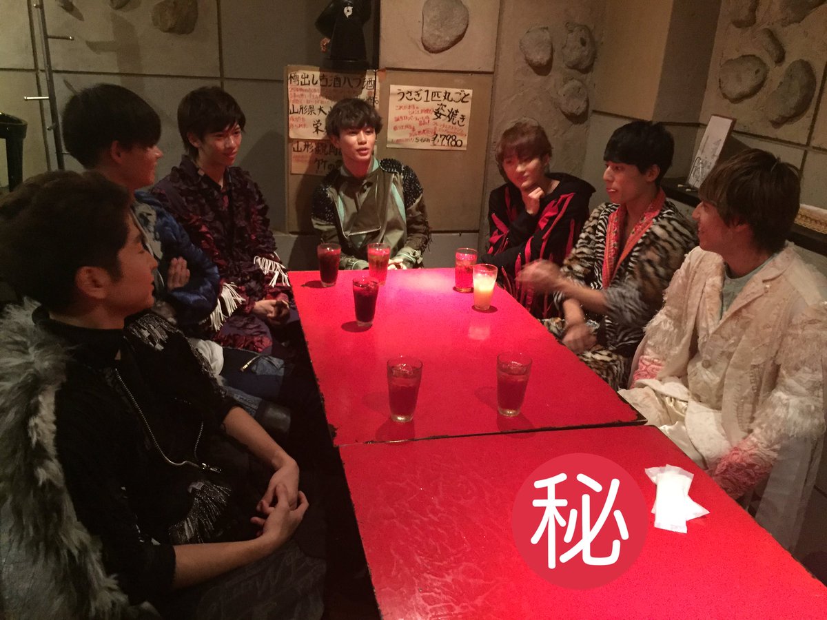 kimikabu's tweet photo. 第14回キミにかぶりつきの撮影に行ってきました。
10月19日掲載分は超特急スペシャルです。
何を食べたかは、続報をお楽しみに！

#キミかぶ #スポニチ #超特急 #DramaticSeven https://t.co/cdQRMA3MTq