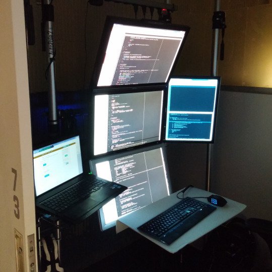 Awesome Desk Setup On Twitter Programmers Life Thatmonitorlife