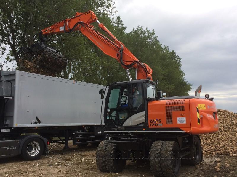 BouwmachineWeb's tweet photo. Met een Hitachi in de bieten
https://t.co/ClWtoNtyQ9
#hitachi #groeneveld #pladdet https://t.co/KEwm1gKVT8