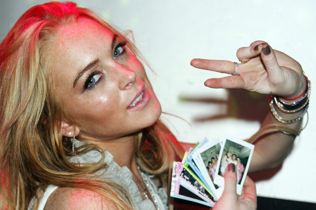 Bravo on Twitter "Lindsay Lohan Rips Off Finger in Turkish Boating