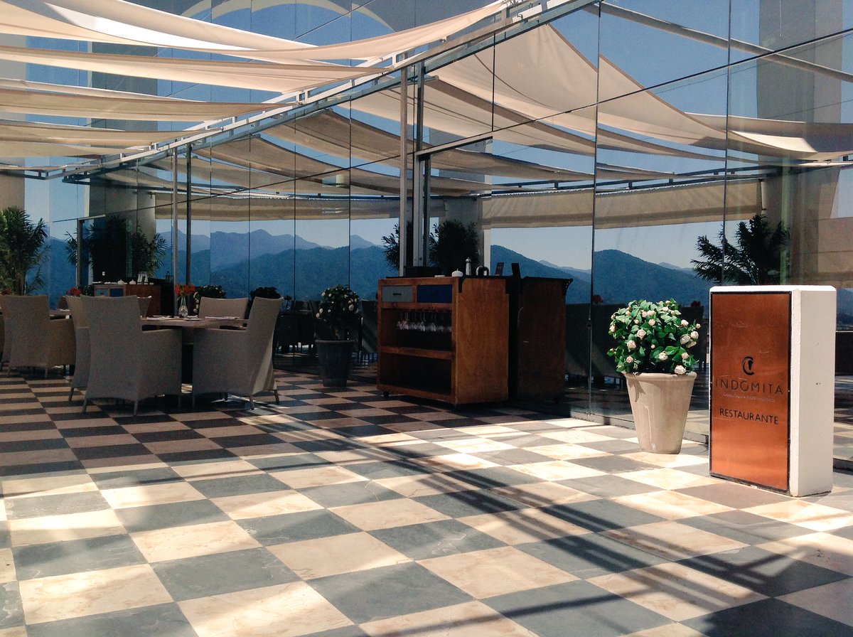 En <a href="/Vina_Indomita/">Viña Indomita</a> <a href="/ValleCasablanca/">Valle de Casablanca</a> cálida y atractiva #Bodega Gran diversidad de servicios y #Vinos Recomendable! #Enoturismo #Chile