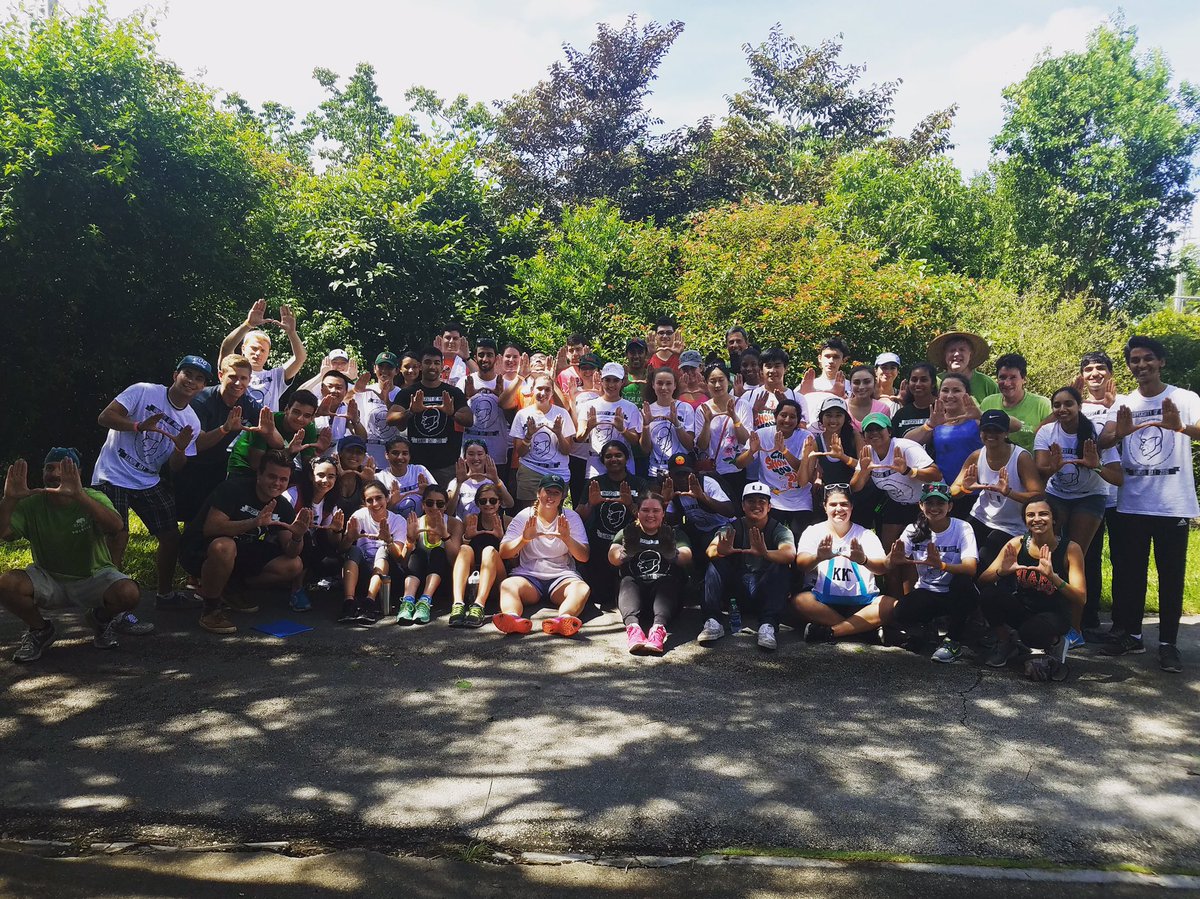 PinecrestParks's tweet photo. @TREEmendousMIA and @univmiami surprised us on October 1st at #coralpinepark with 70 volunteers to pull weeds and vines. #ghandiday https://t.co/cPkXh2QhCb