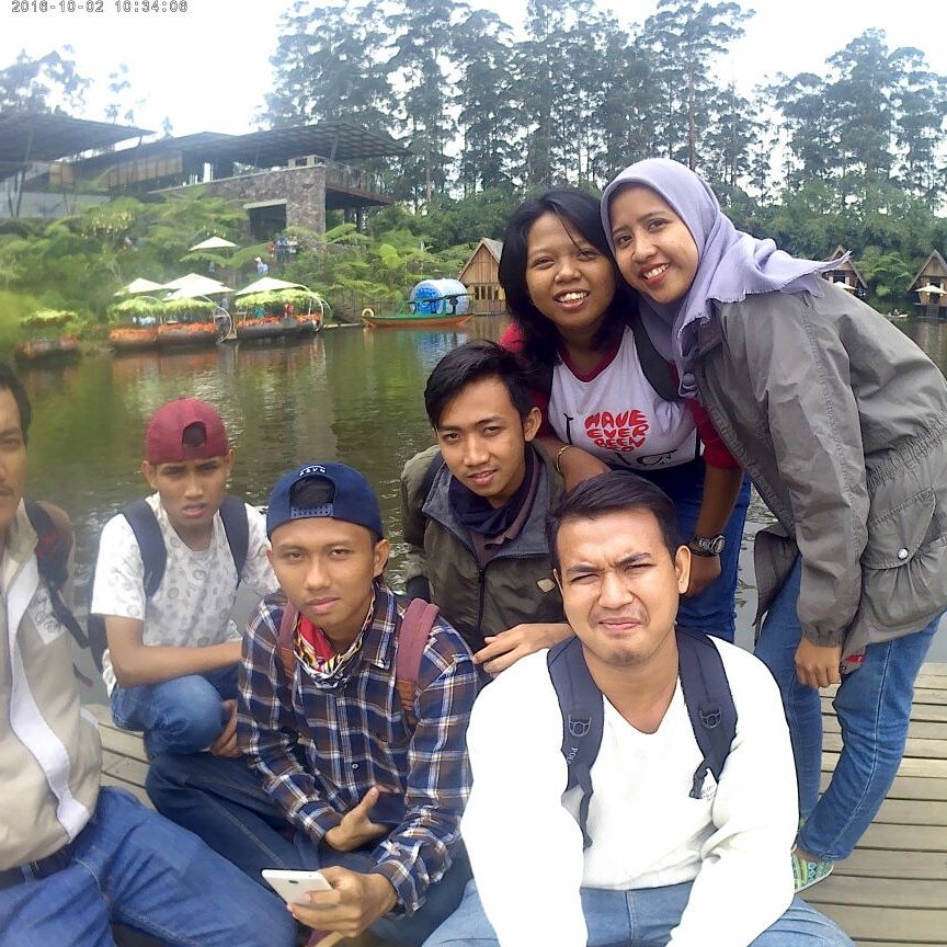 arlytaP's tweet photo. Dusun bambu Bandung brg engineering😄😍😘 https://t.co/aZAJeuCVTn