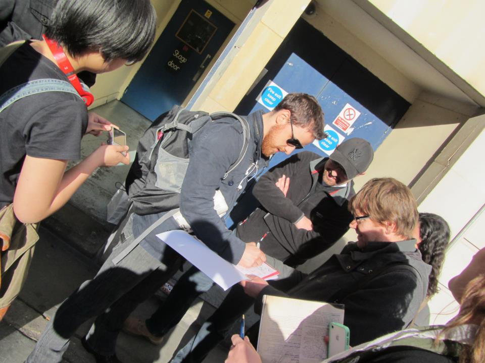 JamesMcAvoyRUS's tweet photo. #JamesMcAvoy #Macbeth #JamieLloyd #TrafTransformed #London #stagedoor #Fan
April, 2013 https://t.co/Q0Ni5U8RYg