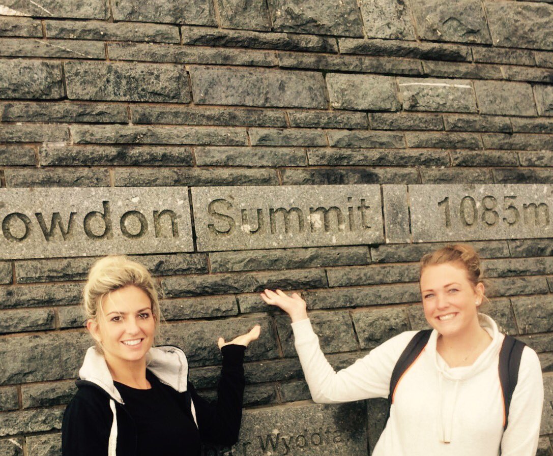 Becciwebbx's tweet photo. Snowden ✅ https://t.co/bYhKnQ0nAF