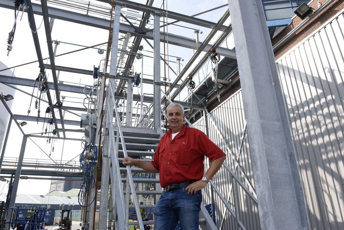 Trotse uitvoerder bij @Hoyer_Group Rotterdam Botlek @habeon ; project opgeleverd. heembouw.nl/nieuws-blog/ni…