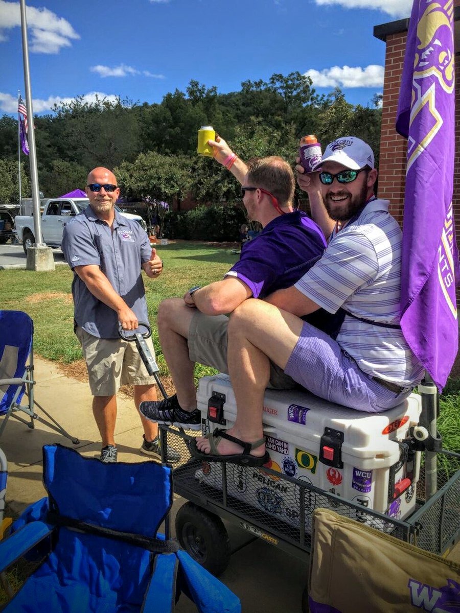 Real_RyanPless's tweet photo. #SaturdaysAreForTheBoys #CLAWSOUT #catamountnation #WcuTF #alumni #WCUGoldenSpikes #Wheewantawin @McDaniel_CWM @jgvanpelt https://t.co/06cSvyDvQz
