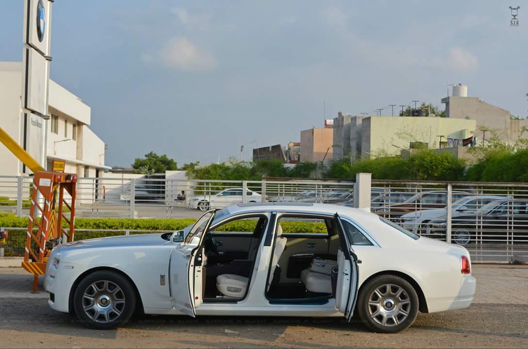 sigautomotive's tweet photo. "Make it happen."
#RollsRoyce | #Ghost | #EWB | #Series2 | #V12 | #CoachDoors | #RR | #Luxury | #Rajkot | #SupercarsinGujarat | #SIG https://t.co/nJR94dz4v5