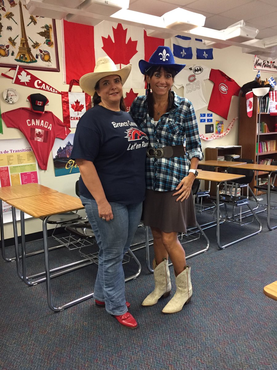 busykatou's tweet photo. French Cowgirls! #mckboyd https://t.co/TQNuphFBuQ