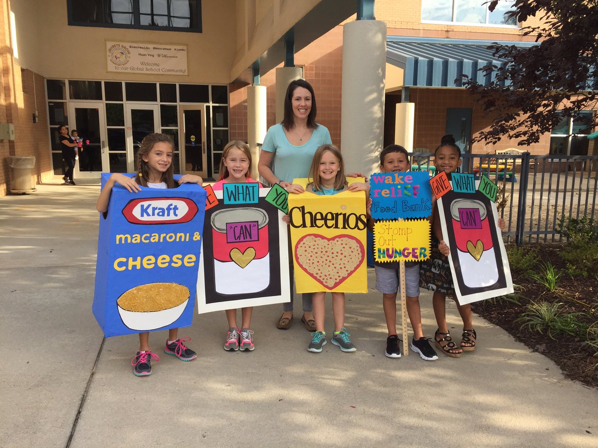 FrenierFrogs's tweet photo. Wake Relief food drive kickoff!!! Let's feed Wake County!!! https://t.co/kg5YhCnSwz