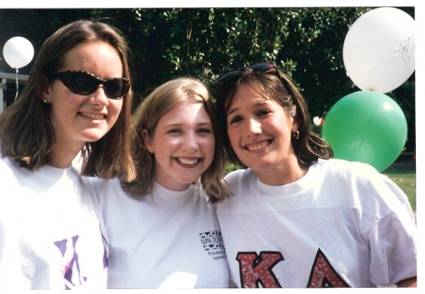 to get you started, here's <a href="/LiveArtDC/">LiveArtDC</a> family member <a href="/TyHallmark/">Ty Hallmark</a> - our marketing and comms gal was once a sorority girl! #drunkshakespeare