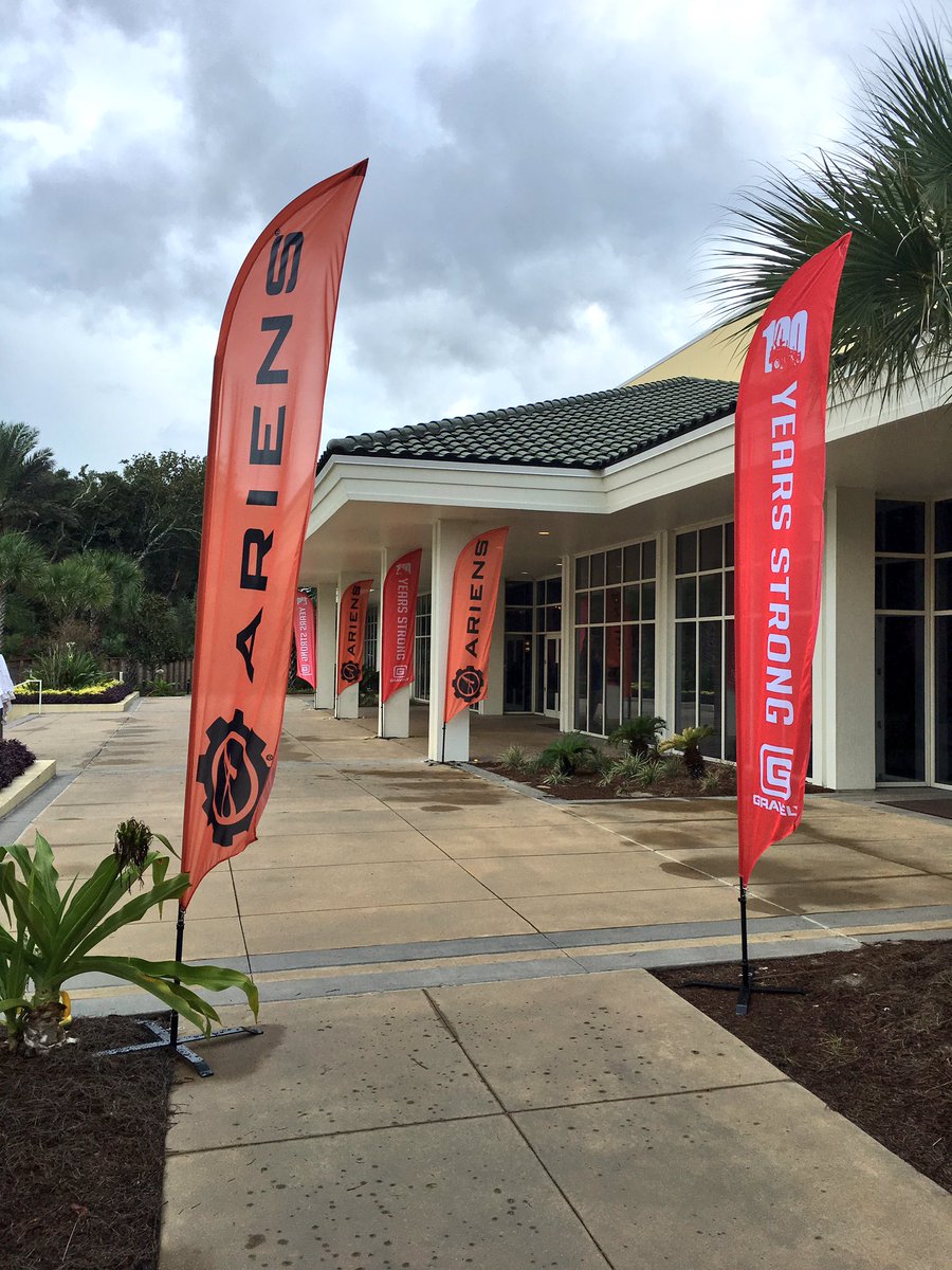 Ariens's tweet photo. Another beautiful day on Amelia Island. Executives are on stage for a live Q&A with dealers. #Forward16 https://t.co/DOLAif7awM