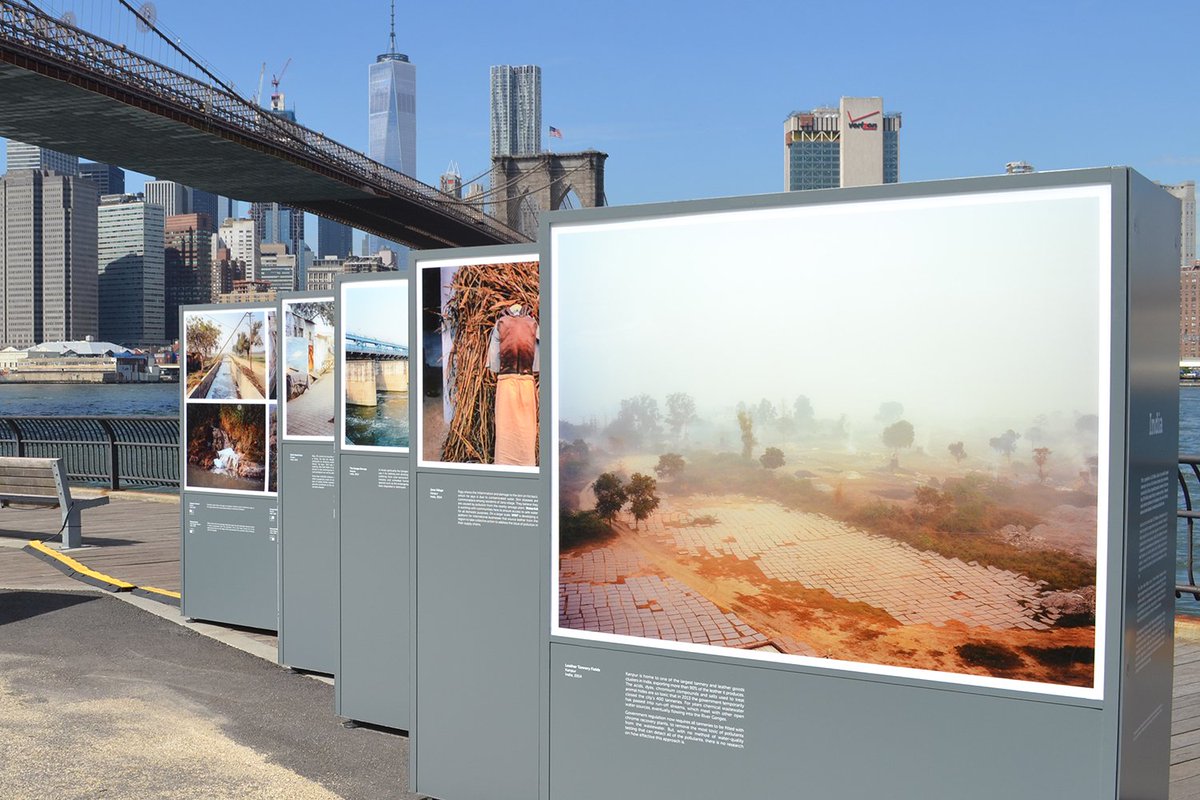 bbpnyc's tweet photo. See @mjabdulaziz’s stunning lightbox installation, Water Stories, at Empire Fulton Ferry. #HSBCwaterprogramme https://t.co/cDqIytSu8o https://t.co/RqqmjOcRx0