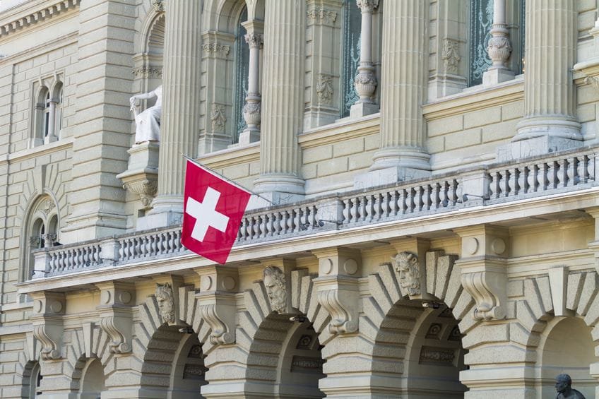SamRaisch's tweet photo. Wo steigt die #Krankenkassenprämie im 2017 am meisten? Detaillierte Informationen dazu hier:  https://t.co/EVwI2L7e59 https://t.co/YRAuU2Pyls