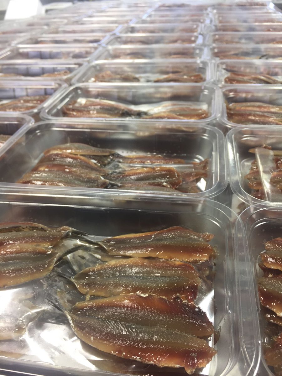 Alici di #portosantospirito spinate e bonificate per consumo a crudo