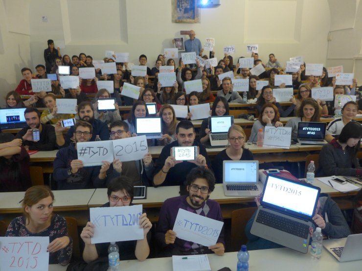 mktsociale's tweet photo. #SocialMarketing @compassunibo Teaching materials for the examination: Nancy Lee, François Lagarde #SocMar #MKTS2016 https://t.co/3g2VtBLEt9 https://t.co/E8bDqhylae