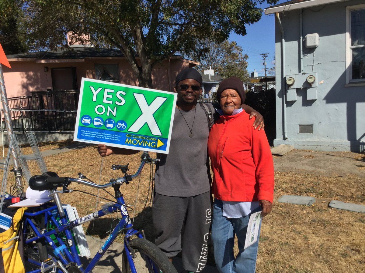 Getting the voters informed and involved about transit measures! They love it! #getcontracostamoving #yesonrr #YesOnX #YesOnC1