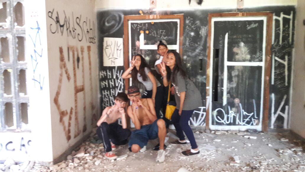 juliacfferreira's tweet photo. Os melhores do rolê #constou #PraVidaToda ❤ https://t.co/ICHBab3dzr