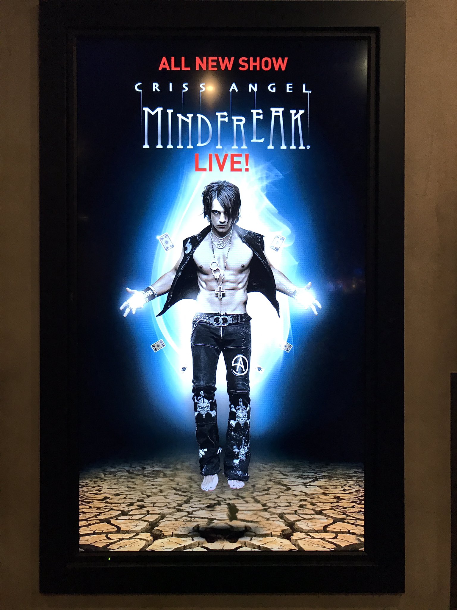 ジャックマジシャン Jack The Magician クリスエンジェルのmind Freakがすごかった 彼はマジシャンというかロックスターだな ロックコンサートを見てるような感覚で 最高にクール クリスエンジェル 空飛んでたよ 彼もx Menの一員 ジャックマジシャン Jack The Magician クリスエンジェルのmind Freakがすごかった 彼はマジシャンというかロックスターだな ロックコンサートを見てるような感覚で 最高にクール クリスエンジェル 空飛んでたよ 彼もx Menの一員