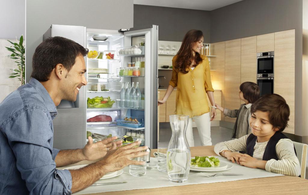 SamsungCZSK's tweet image. Nakoupit pro celou rodinu už nikdy nebude problém díky #SpaceMax. #FoodShowCase