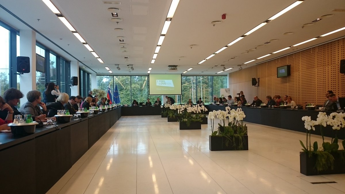 Today the constitutive meeting of the Partnership for a Green Economy Slovenia was held at Brdo pri Kranju. Let's #codesignsolutions!