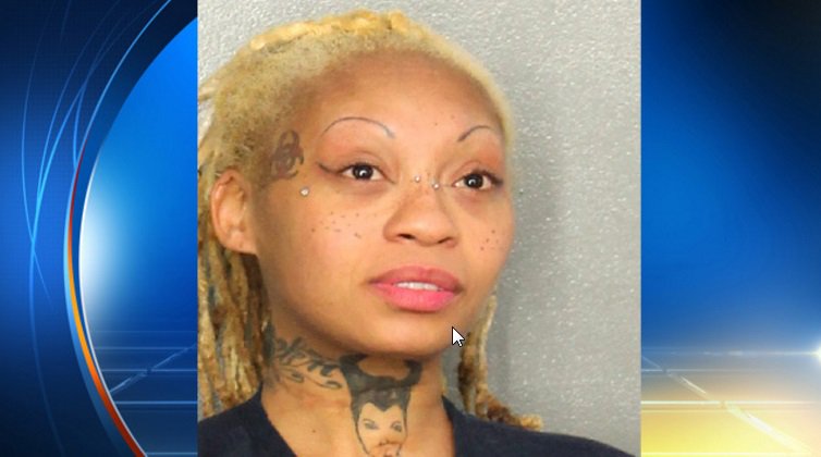 Woman with active warrant shoves ID up vagina during traffic stop, police say bit.ly/2cNBFI6?utm_me… https://t.co/PT3cCX5w9U