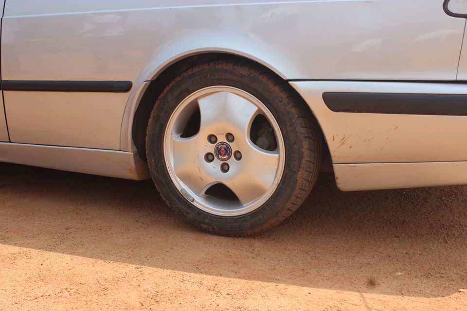 SlomoAutoSales's tweet image. SAAB convertible 1999
2.0ltr engine,leather seats,manual transmission,CD player,4 air bags,4seater,soft top,power windows,15" alloy wheels