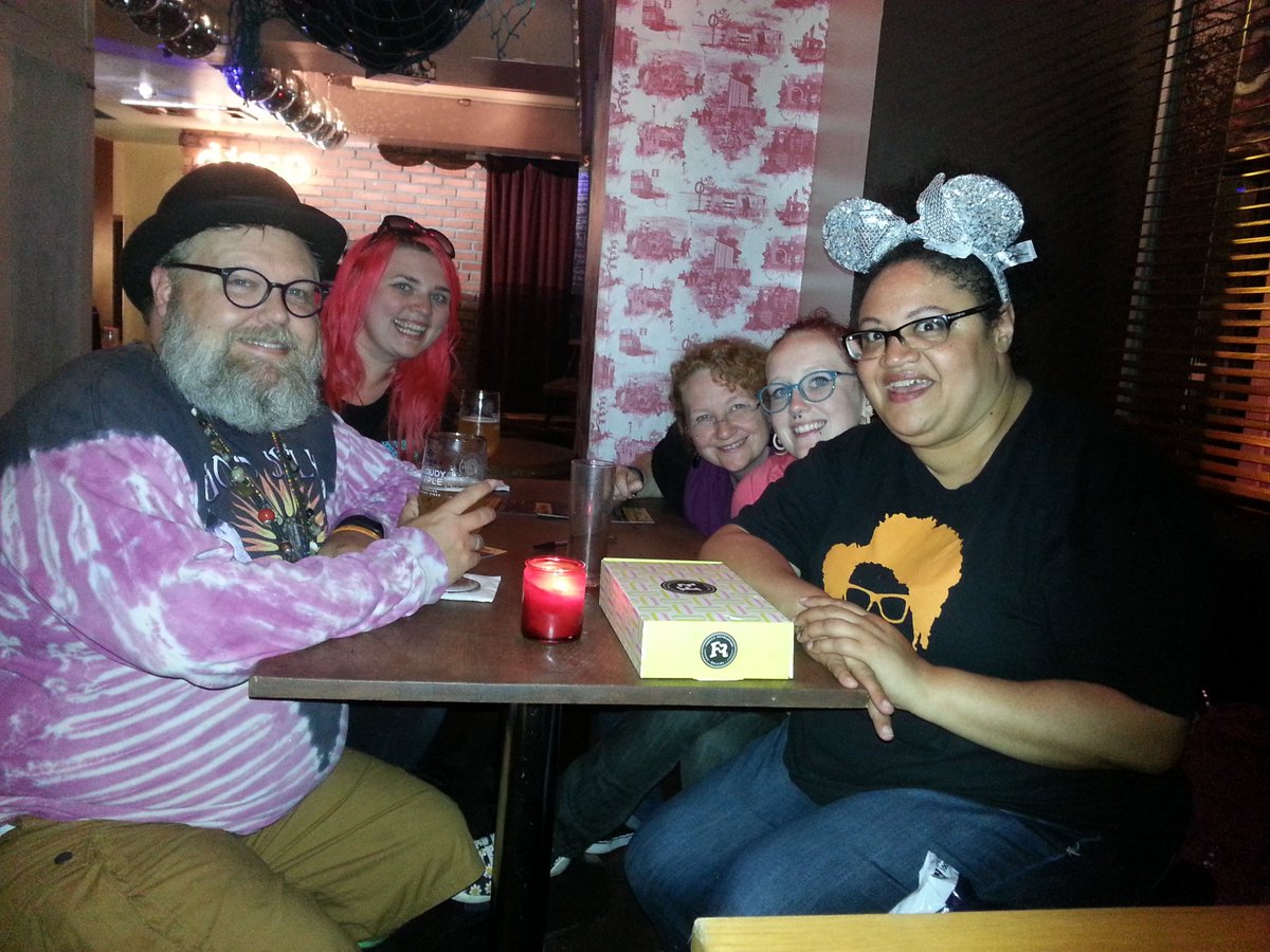 RebeccaMmDavis's tweet photo. More from our summer in #Edinburgh2016! #theFreeFringe #Nerdstriptrip https://t.co/T8Iaf1Fbo2