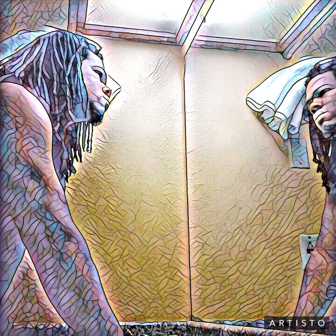 It's crazy when the room gets hazy and my thoughts get clearer I get the picture I was beefin with the<a href="/tag/comingsoon"class="tags"><span>#comingsoon</span></a>