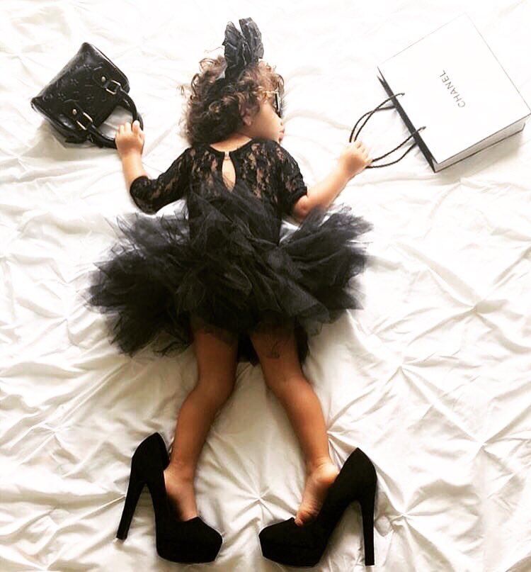 wishlooks's tweet photo. Lunes...😩😩 #adios #porfin #byebyemonday 👋🏼 #blog #blogger #style #fashion https://t.co/MTbIvlW4yK