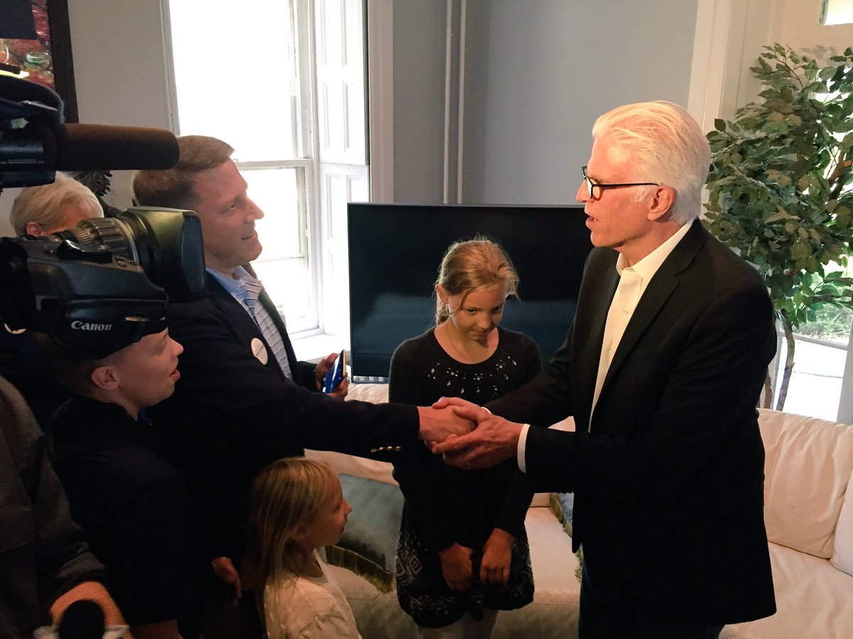 MikeParrishPA's tweet photo. Great meeting @TedDanson today. Thank you for stressing the importance of climate change and the safety of our future generations https://t.co/LXBY03sc33