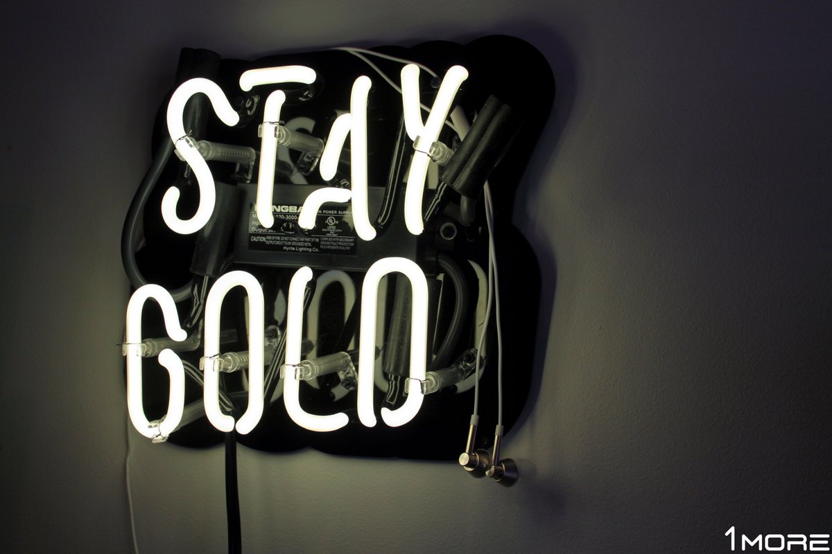 1MoreGlobal's tweet photo. Happy Monday everyone! #staygold #dualdrivers https://t.co/p0ffYbZROB