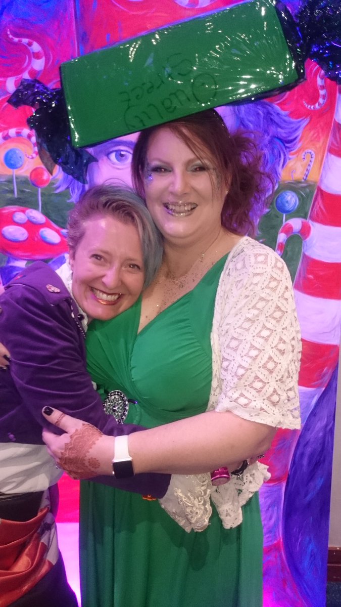 MidlandsBP's tweet image. Tina and I had an epic time at #ukfaceandbodyartconvention this weekend!