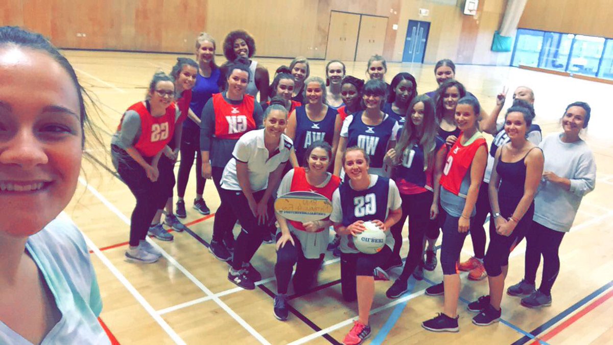UNO_Bucks's tweet photo. Our beautiful new netballers! #1621 #netballneverstops https://t.co/ecbMb59eBe