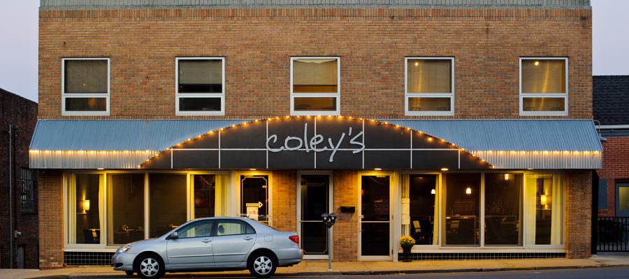 ColeysAmericanBistro tweet media