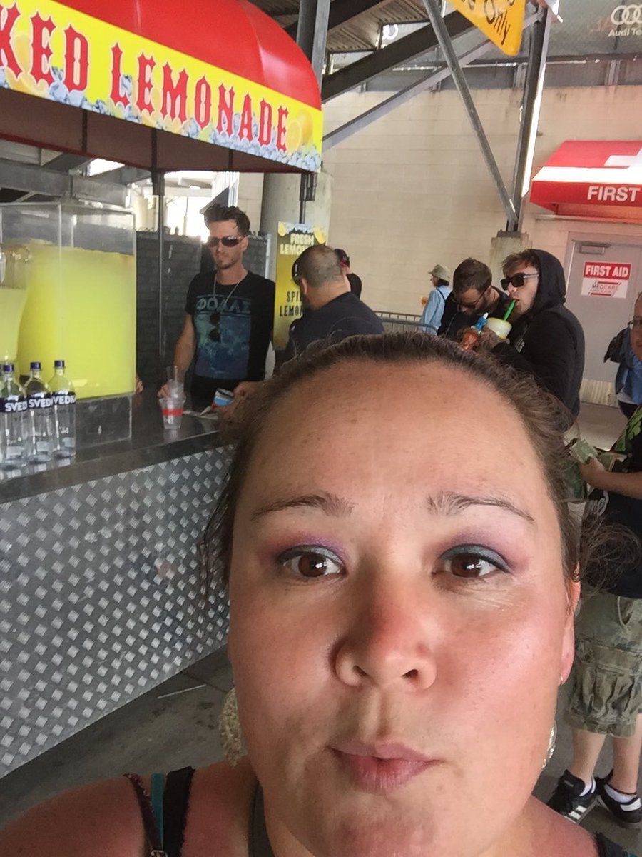dane_priscilla's tweet photo. @Highly_Suspect When life hands you lemons, you wish you would have bought these guys their spiked lemonade. #ROTR2016 #Billings406 #MCID https://t.co/EqTCHvMWVh