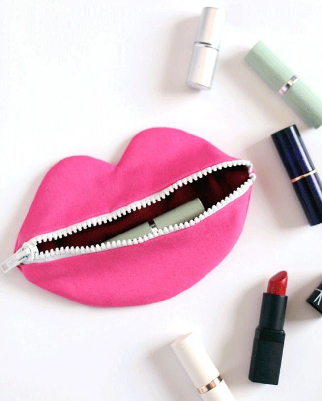 Repost - Une Trousse Bouche - J'Adore Le "Do It Yourself" #DIY #doityourself #couture #sewing
buff.ly/2dq3312