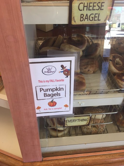 You know it's fall when.... https://t.co/SHYtUYyIIS<a href="/tag/fan"class="tags"><span>#fan</span></a>