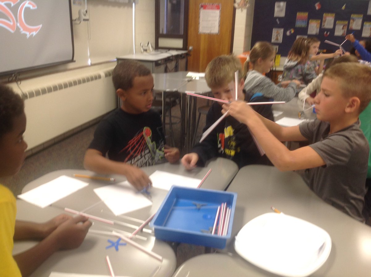 KaczorsThinkers's tweet photo. 3rd Ss loving our very first STEM lab experience! @SyringDragons @swartz_creek https://t.co/MxOHZvKDTV