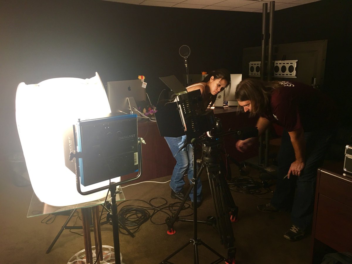 Pinnacle Advertising tweet media