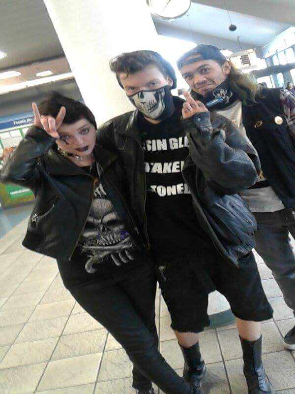 KillerQueen907's tweet photo. The bohemains in black crew. #killers #fucksquads https://t.co/yZdmTPMamp