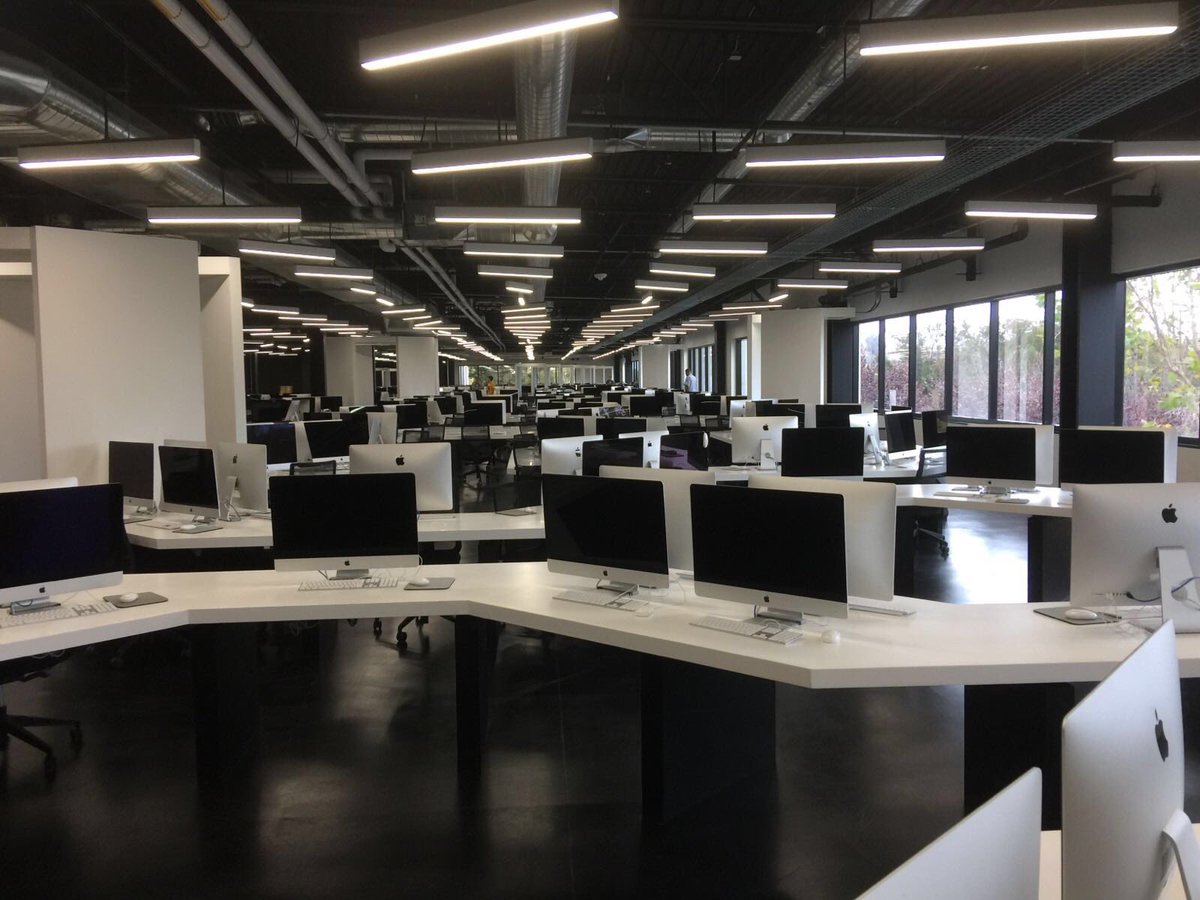 .<a href="/42born2codeUS/">42born2codeUS</a> is changing the #CodingSchool game! Thanks for the warm welcome 😊 #DF16 #FrenchNetworkingTour