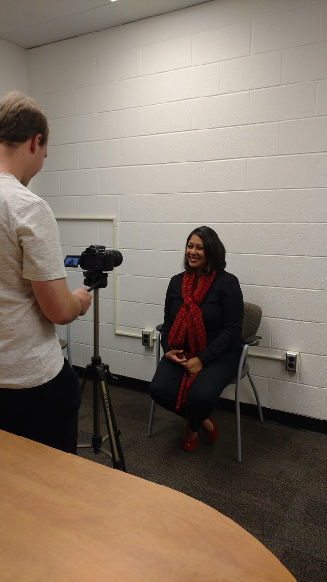 EpLinkON's tweet image. EpLink &amp;amp; @EpilepsyOntario will have a video countdown leading up to #BrainBenefit2016! Here's a sneak peak of Munira's video! @CelebratingFC