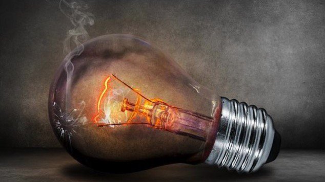 dwelldbseattle's tweet photo. What are the top 3 energy wasters in your home? Find out here. https://t.co/zARYXwlJZX #greenhome #sustainability https://t.co/l4AvocCink