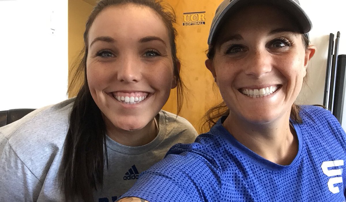 UCSD_CoachP's tweet photo. @CheridanH11 first day of work! #highlanderUp #unshakable πππ» https://t.co/Z8B3jLmkeS