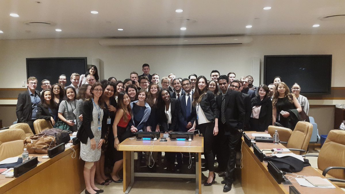 NouraBerrouba's tweet image. Let me introduce you to UN Youth Delegates, class of 2016! #UNGA71